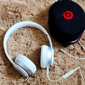 Beats SOLO 2 headphones